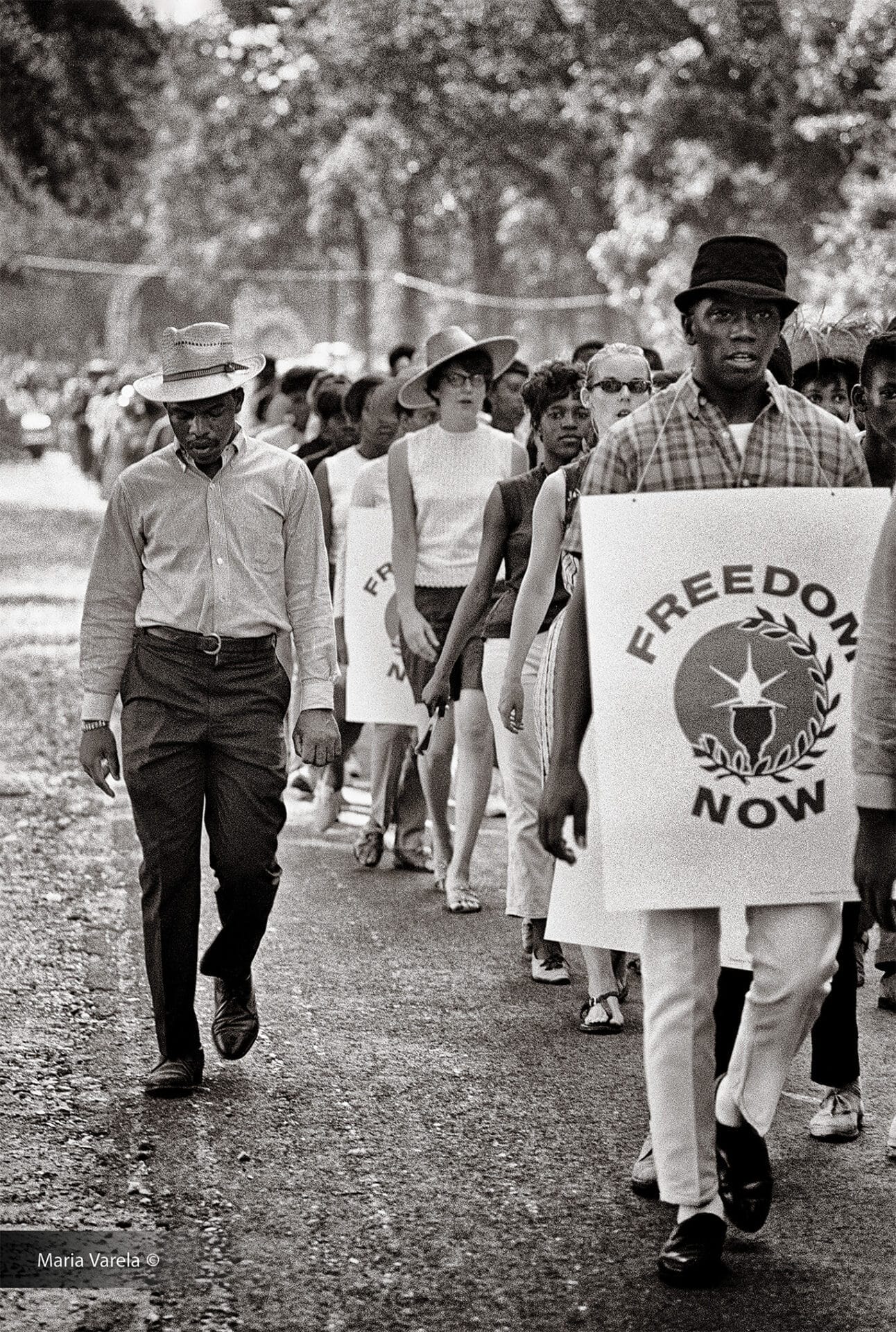 Time to Get Ready: Fotografía Social | Civil Rights Photography of Maria Varela